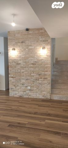 בית פרטי/ קוטג', האירוסים 1, ברקן, ברקן