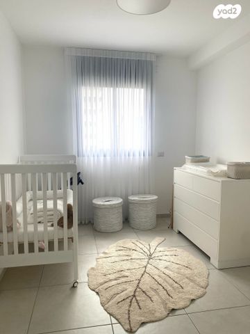 דירה, דרך הים 18, מתחם מרכזי, גני תקווה