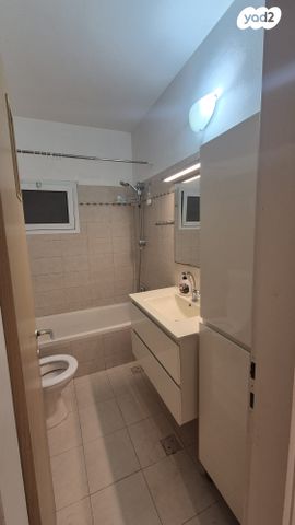 דירה, זכריה חתוכה 12, נווה מרמורק, רחובות