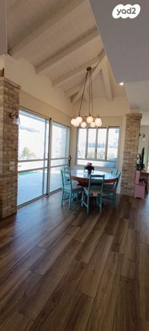 בית פרטי/ קוטג', האירוסים 1, ברקן, ברקן