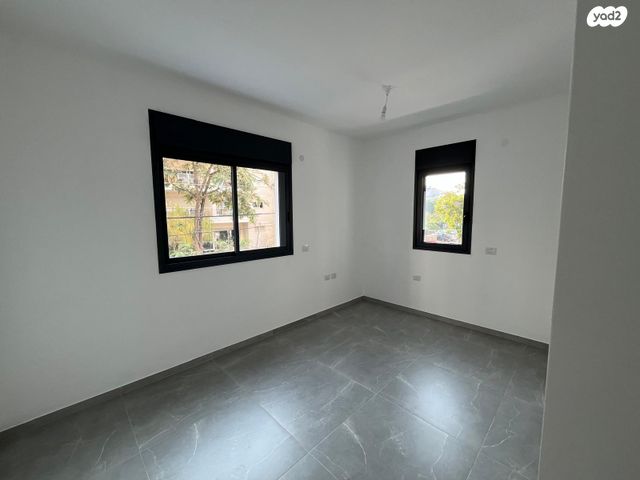 דירה, בראשית 1, אלון, רמת השרון