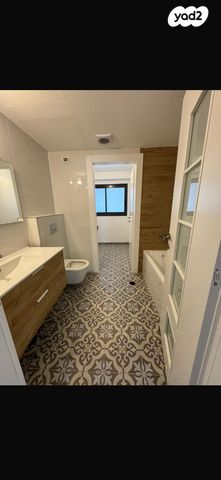 דירה, הרב הרצוג 6, צפון מערב מרכז העיר, נתניה