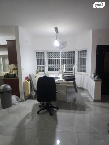 דו משפחתי, יהודה שגיא 3, רמב"ם, ראשון לציון