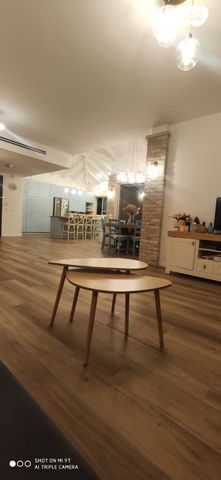 בית פרטי/ קוטג', האירוסים 1, ברקן, ברקן