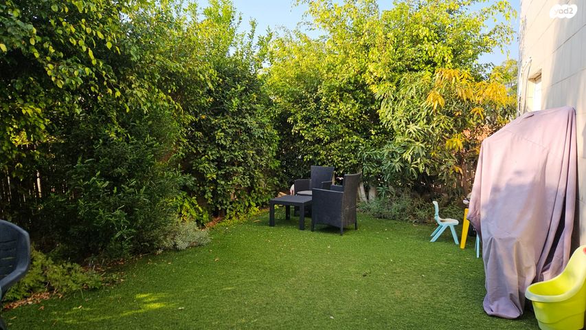 דירת גן, המחתרות 28, 2003, רעננה