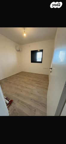 דירה, הרב הרצוג 6, צפון מערב מרכז העיר, נתניה