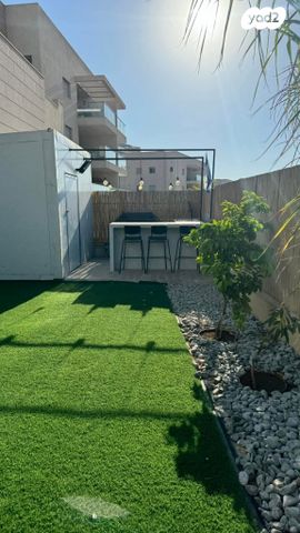 דירת גן, אירוסים 43, מבוא שקד, ערד