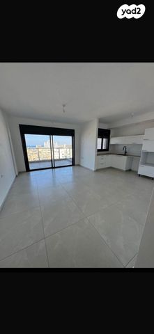 דירה, הרב הרצוג 6, צפון מערב מרכז העיר, נתניה