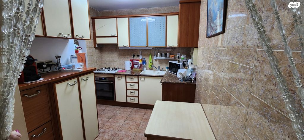 דירה, הרב ישראל אבו חצירא 33, פרדס כץ, בני ברק