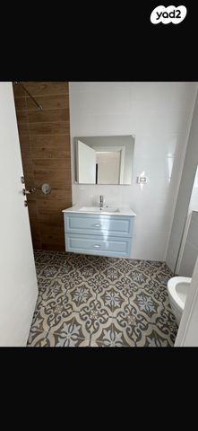 דירה, הרב הרצוג 6, צפון מערב מרכז העיר, נתניה