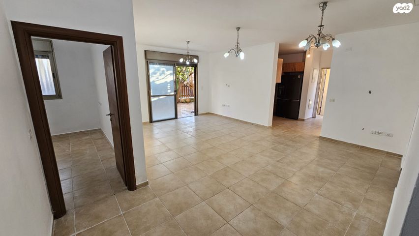 דירת גן, שוהם 5, הצבאית, כפר יונה