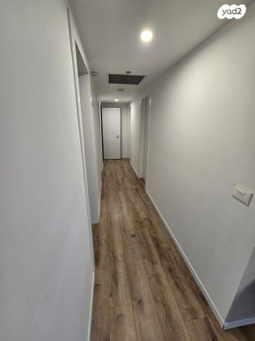 דירה, דרך הים 14, מתחם מרכזי, גני תקווה