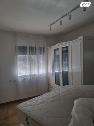 בית פרטי/ קוטג', מהרי"ל דיסקין 1, הקריה החרדית, בית שמש