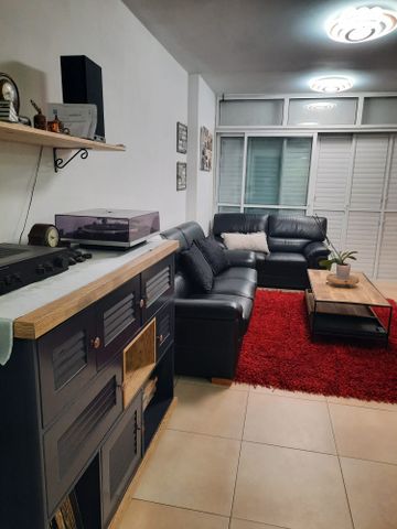 דירת גן, הסביונים 4, נאות הדרים (חבצלת הצעירה), קרית עקרון