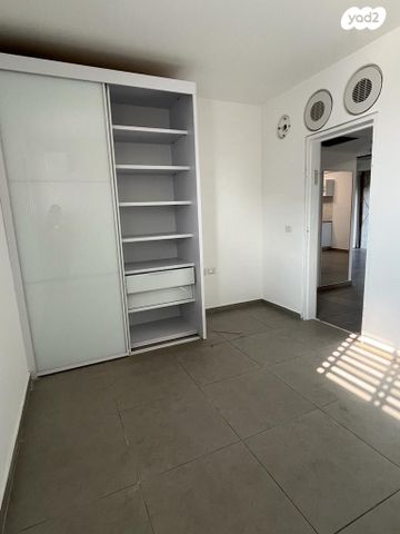 דירה, משה לוי 1, נאות שמיר, רמלה