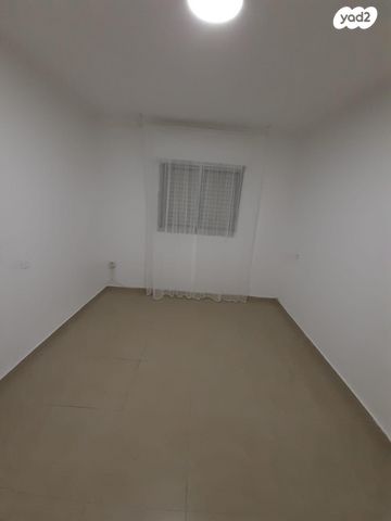 דירה, שדרות בן גוריון 28, בן גוריון, רמלה