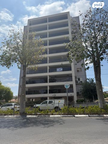 דירה, שדרות בן גוריון 28, בן גוריון, רמלה