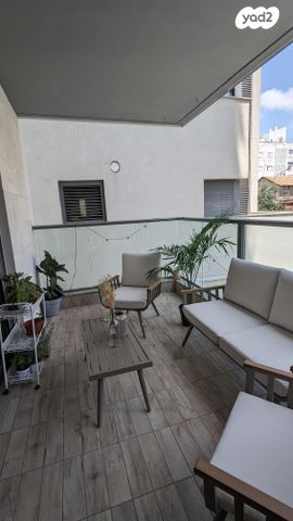 דירה, עוזיאל 133, נגבה, רמת גן