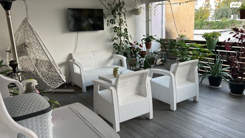 הרב יצחק ניסנבוים 23