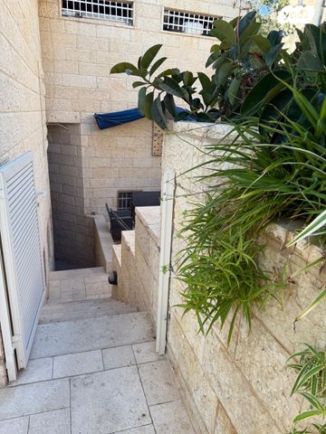 יחידת דיור, חנה בבלי 31, פסגת זאב, ירושלים