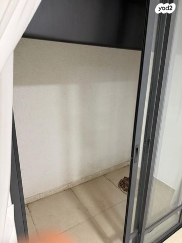 מרתף/ פרטר, קדש 9, צפון מזרח מרכז העיר, נתניה