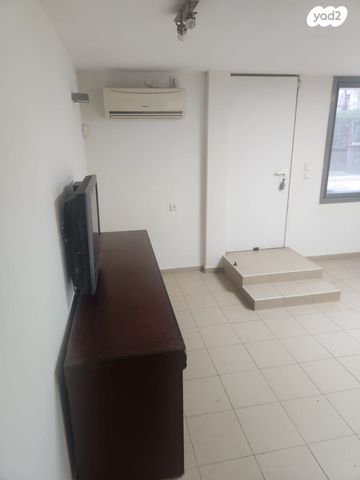 הנשיא שז"ר 21