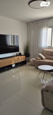 שדרות ירושלים 33