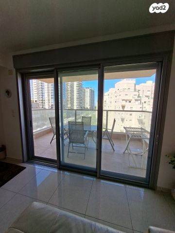 דירה, מנדל זינגר 23, סביוני הכרמל, חיפה