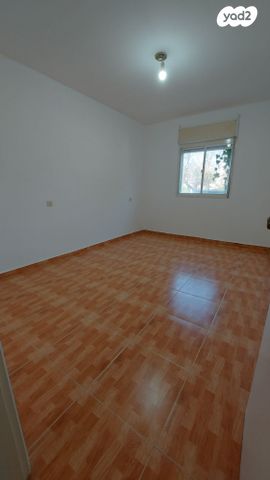 דירה, שדרות מנחם בגין 22, נווה הדרים, אשקלון