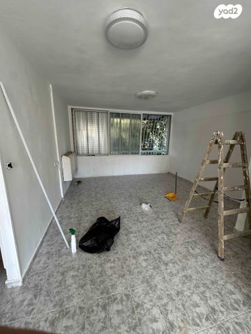 יצחק בן צבי 27