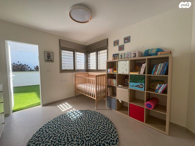 דו משפחתי, יצחק רובינשטיין 32, הוד הכרמל, דניה, חיפה