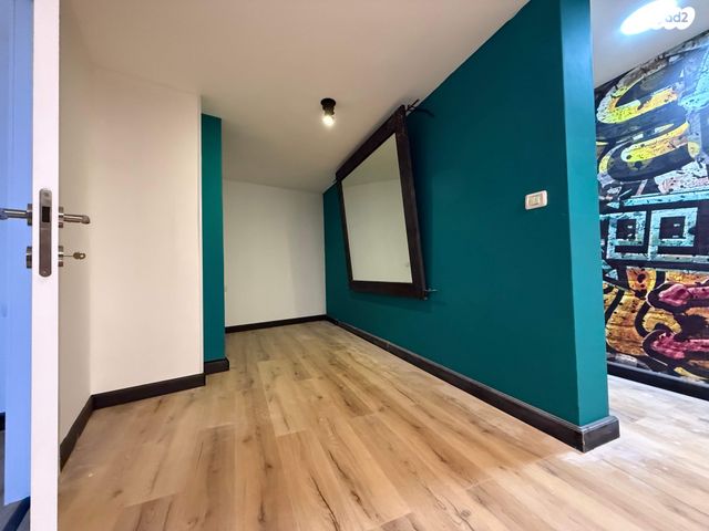 מרתף/ פרטר, קוממיות 11, הרקפות, ראש העין