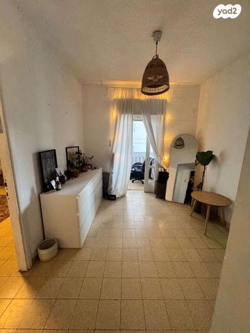 דירה, שדה בוקר 4, ארלוזורוב, גבעתיים