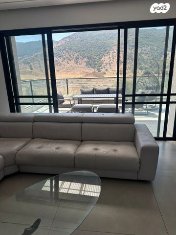 דו משפחתי, הצבעוני 45, קרית חרושת, קרית טבעון