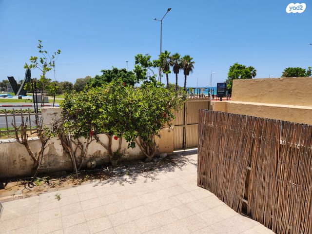 דירת גן, דקר 76, רובע ד', אשדוד