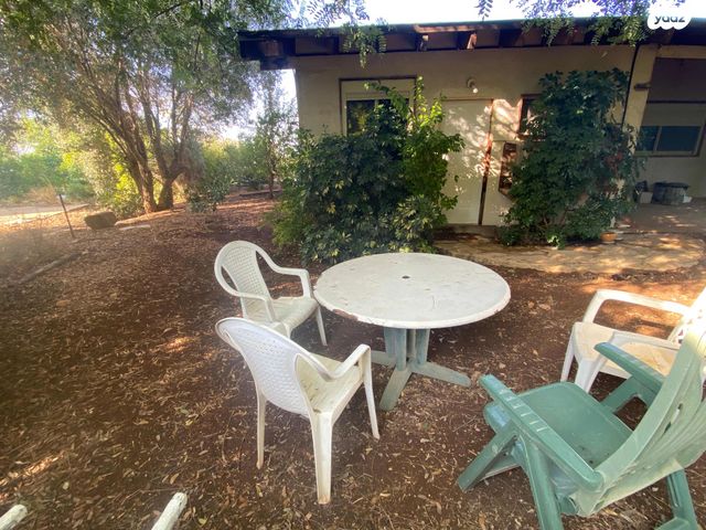 יחידת דיור, כנרת 115, כחל, כחל