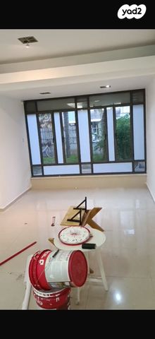 דירת גן, חרות 42, שכונת גפן, רמת גן