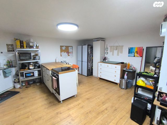 יחידת דיור, רנה מגריט 12, גבעת טל, קרית אתא