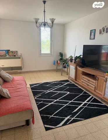 שדרות ירושלים 43