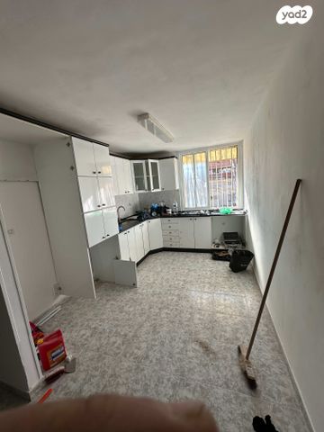 דירה, יצחק בן צבי 27, ויצמן, רמלה