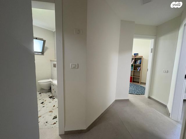 דו משפחתי, יצחק רובינשטיין 32, הוד הכרמל, דניה, חיפה