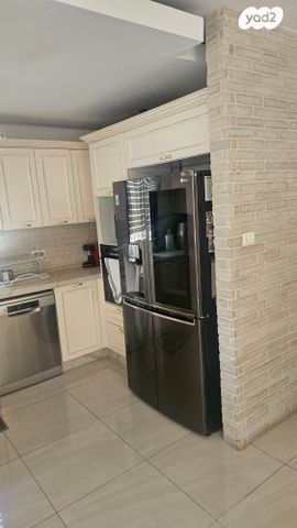 דירת גן, הבוצרים 32, קרית כרמים, ראשון לציון