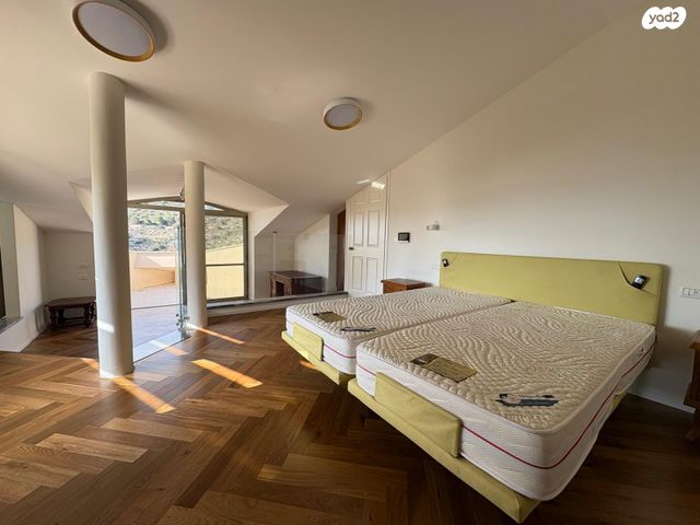 דו משפחתי, יצחק רובינשטיין 32, הוד הכרמל, דניה, חיפה