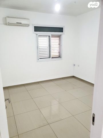 דירה, הרצל 36, עיר, מרכז העיר, נהריה