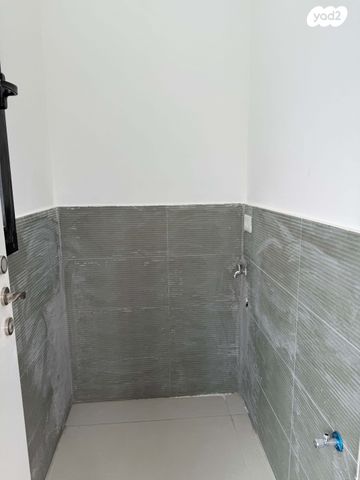 יחידת דיור, זאב אורלוב 31, קרול, פתח תקווה