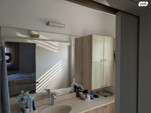 דירה, הראשונים 3, חלוצים, כפר סבא