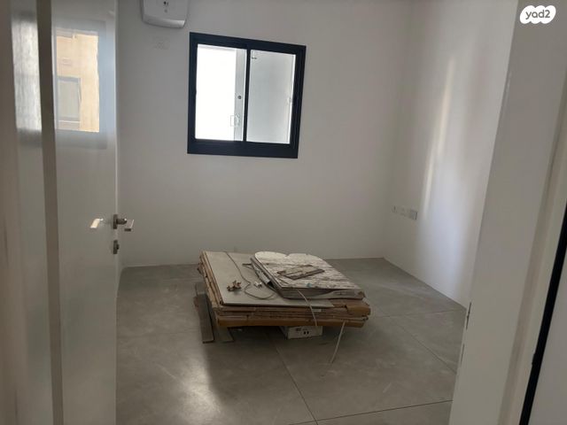 דירה, תרע"ד 4, שכונת הראשונים, רמת גן