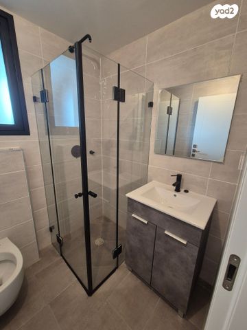 דירה, יונה וולך 7, גרין פארק החדשה, הוד השרון