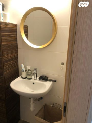 דירה, יונתן רטוש 1, פסגות אפק, ראש העין