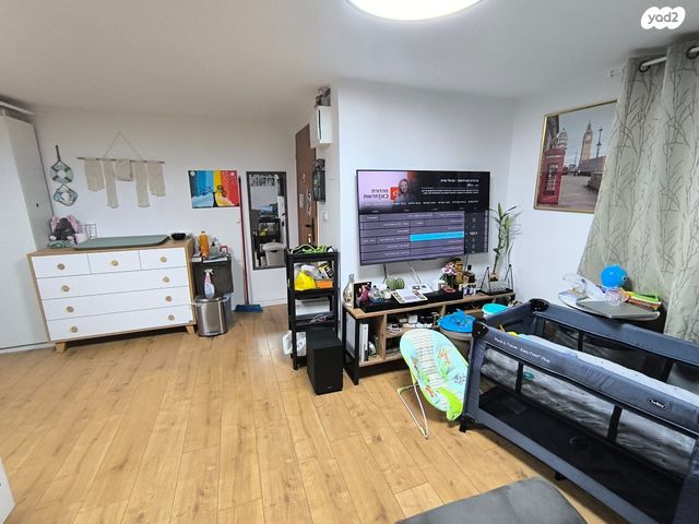 יחידת דיור, רנה מגריט 12, גבעת טל, קרית אתא